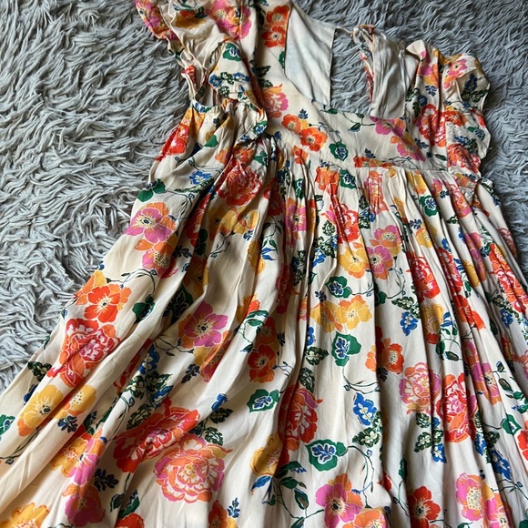 DRITA POCKETED FLORAL ROMPER - Picture 5 of 11